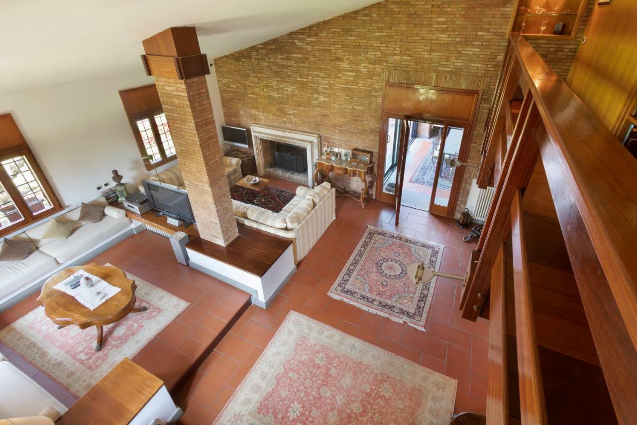 Villa In Via Della Marcigliana Casale Torre San Giovanni Экстерьер фото