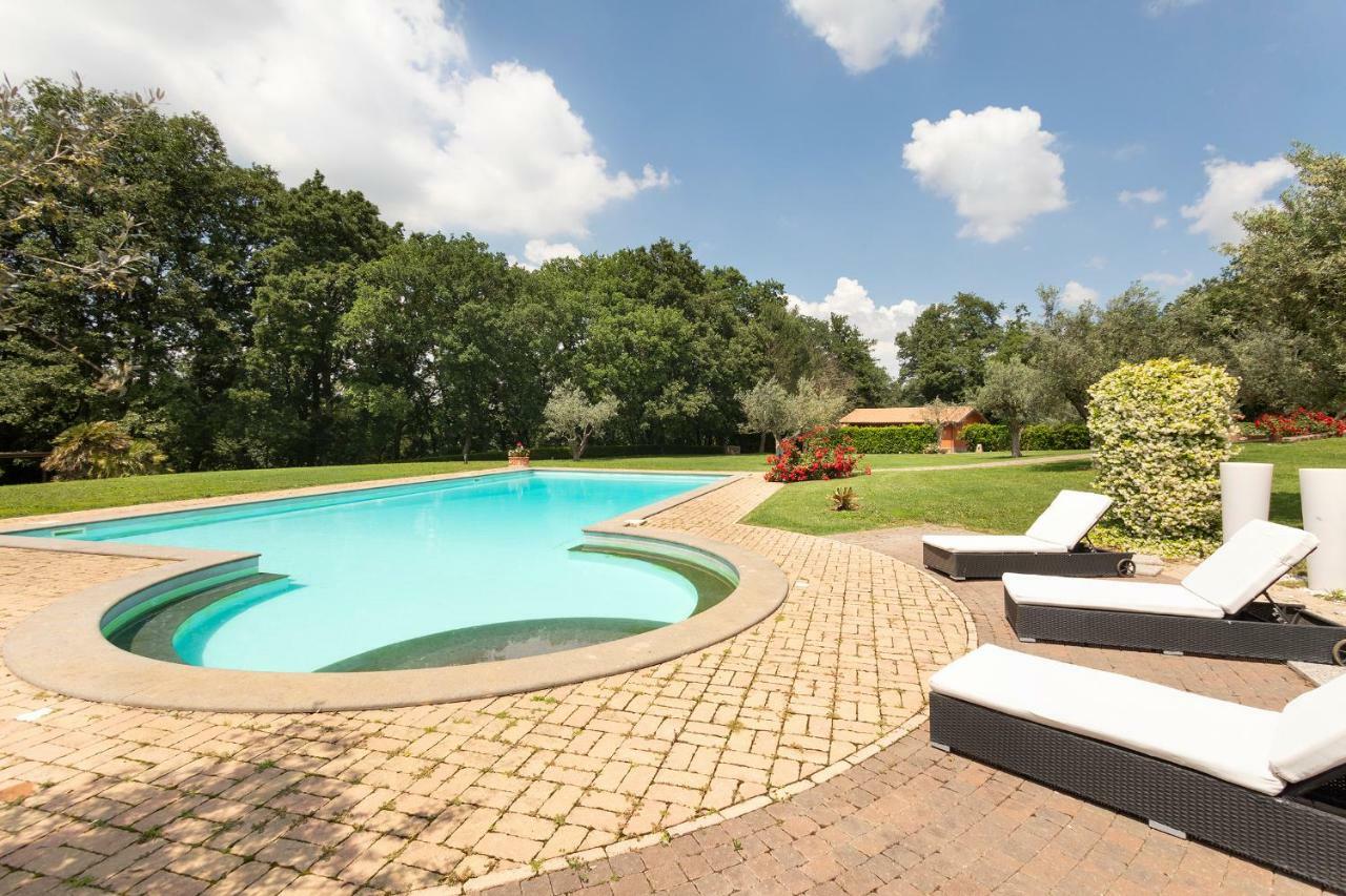 Villa In Via Della Marcigliana Casale Torre San Giovanni Экстерьер фото